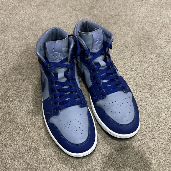 Jordan 1 size 12 women’s - Picture 4 of 7